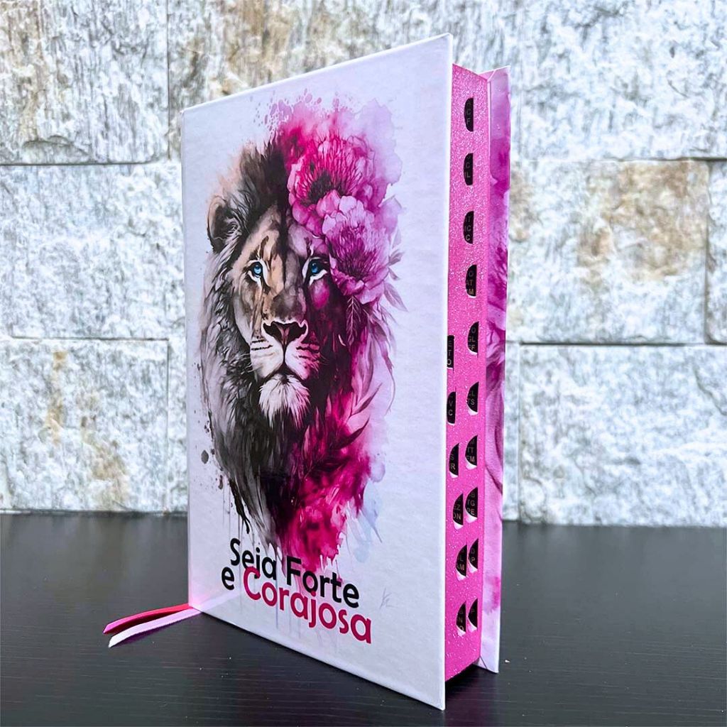 Bíblia Sagrada Feminina Leão Seja Forte e Corajosa LETRAS MÉDIAS Com Harpa e Índice Palavras de Jesus em Vermelho em Oferta na Shopee