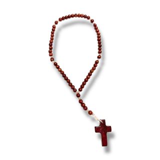 Terço De Mão Madeira Marrom Mogno Cruz 24cm em Oferta na Shopee