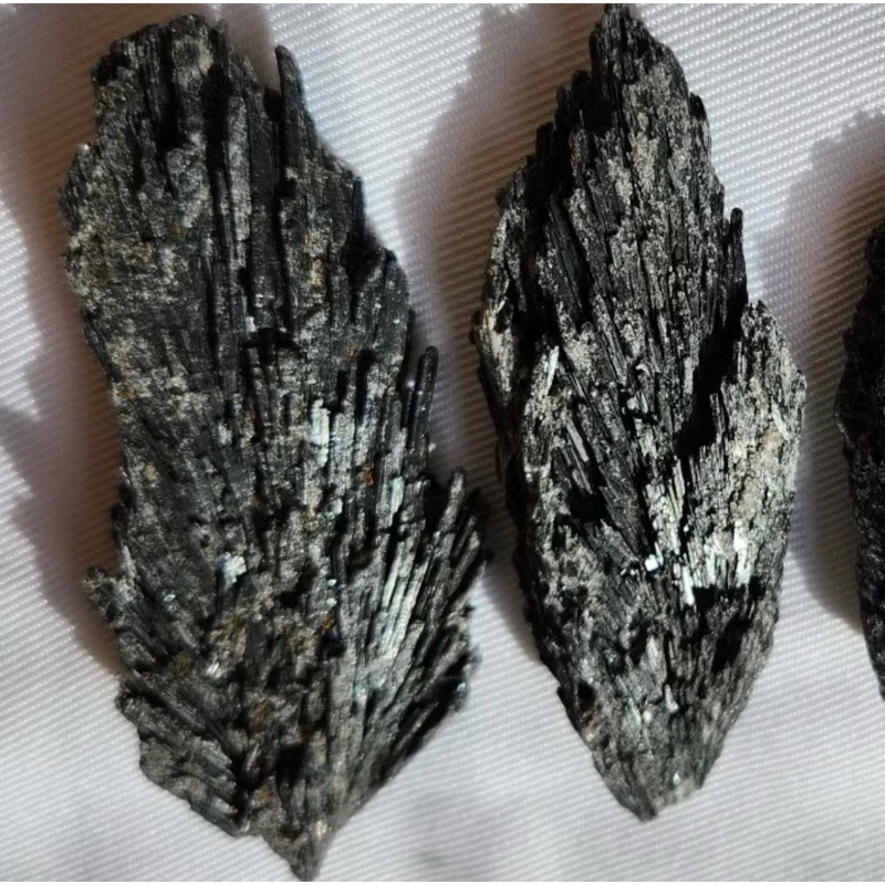 Cianita Negra Vassoura de Bruxa Bruta Preta Cristal Obsidiana em Oferta na Shopee