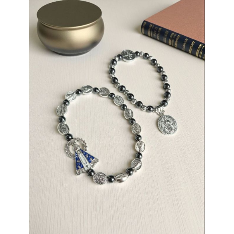 Pulseira Hematita com Medalhas Nossa Senhora Aparecida