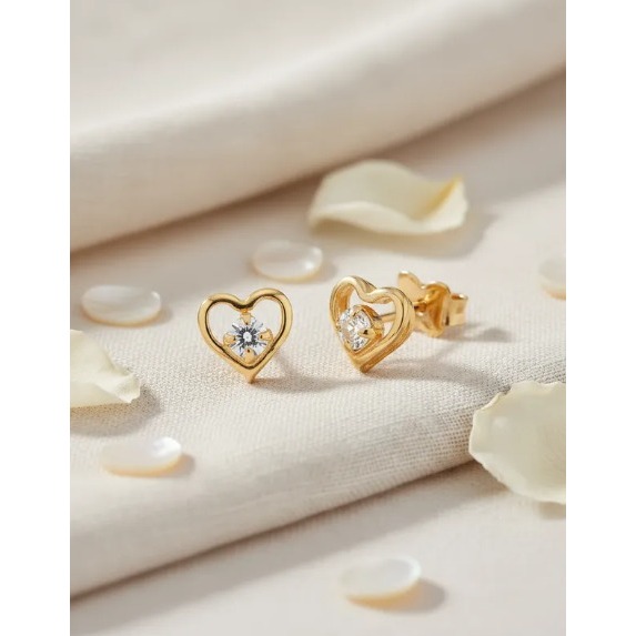 Brinco Solitário Formato Coração Vazado C 522541 em Oferta na Shopee