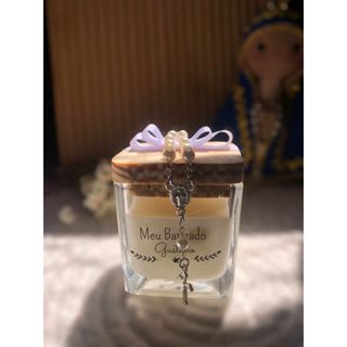 Kit velas aromáticas personalizadas + mini terço. Lembrança para batizado, primeira eucaristia e casamento em Oferta na Shopee