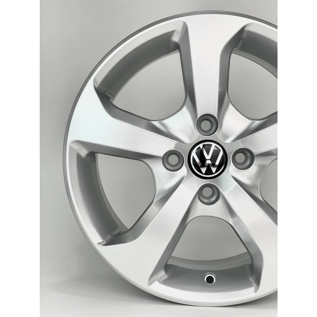 Kit 4 Rodas Aro 15 4x100 VW Volkswagen Gol Parati Saveiro Gti Krmai Cor Prata Bicos de Brinde M25 · foto 2