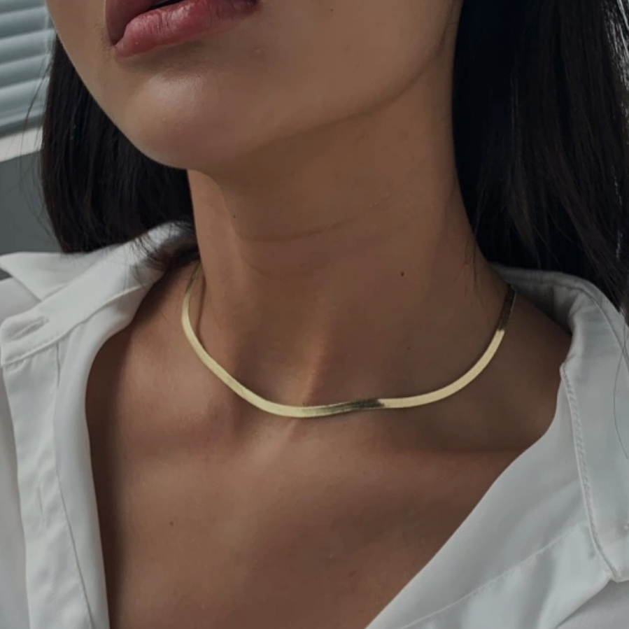 Colar Laminada Hipoalergênico  Choker Correntinha Feminina Corrente Folheada a Ouro 18k