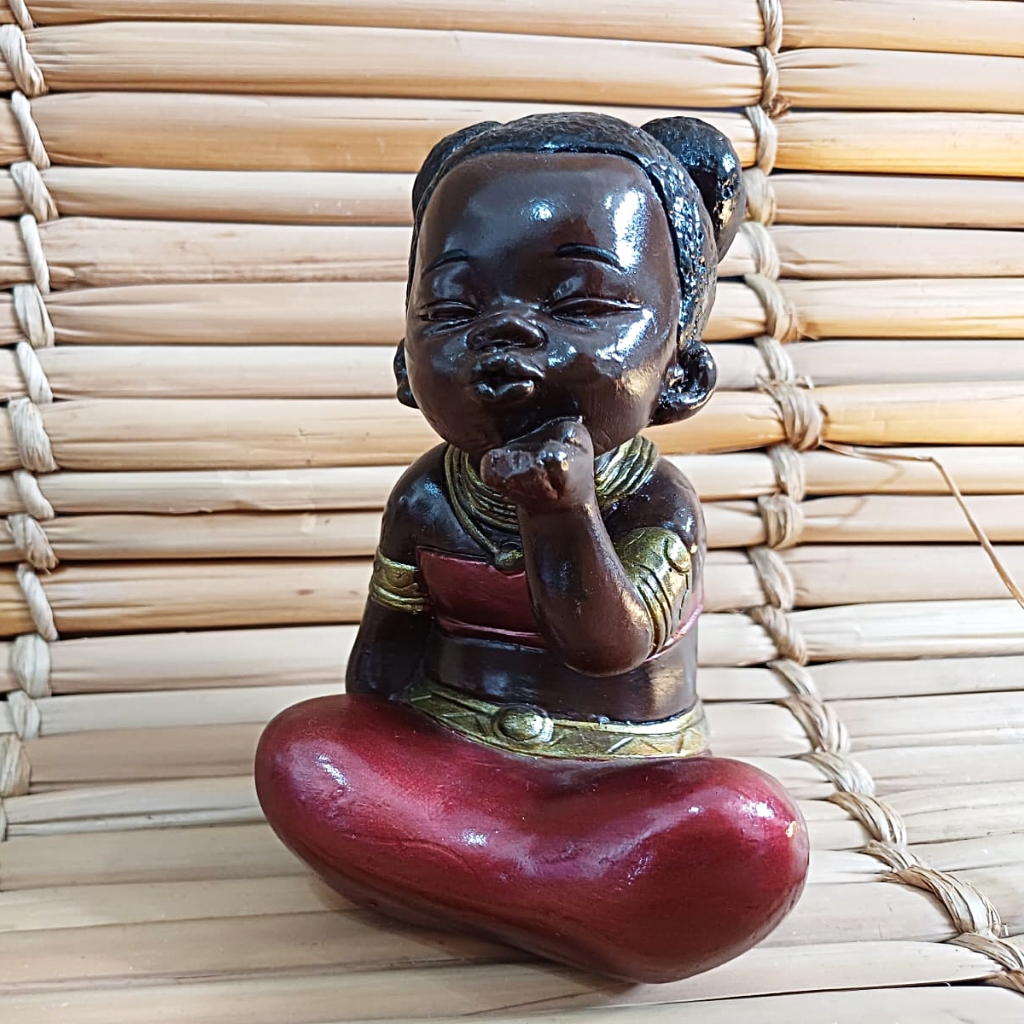 Imagem Erê Menina de Vermelho / Erê de Iansã Em Gesso Umbanda Cosme
