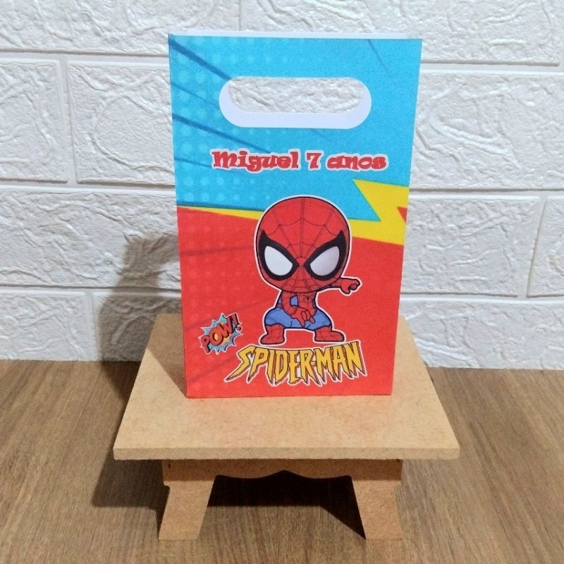 Sacola Personalizada Homem Aranha Cut tamanho ( P)  Com fundo de Encaixe Sacolinha Surpresa