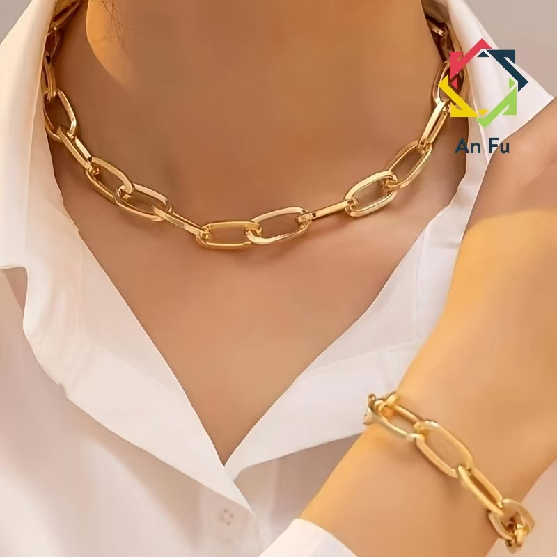 Colar e Pulseira Feminina Conjunto Luxo Retangular Ouro 18K em Oferta na Shopee