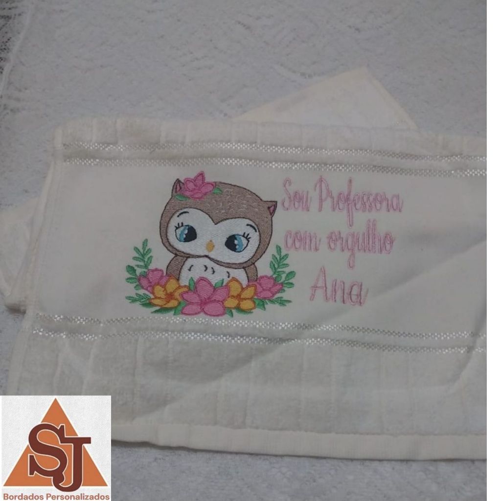 Toalha Bordada Personalizada de  Mão/Boca /Lavabo Coruja e com Nome para lembrancinha