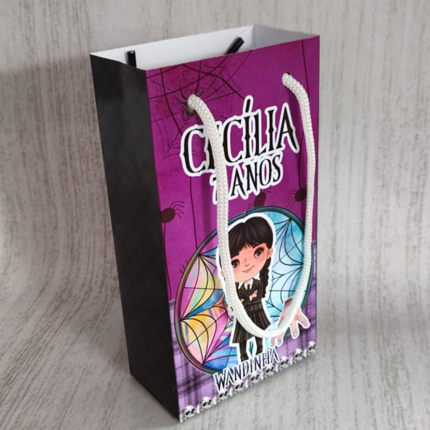Sacolinhas Surpresas P Wandinha Addams Personalizada com nome Festa Infantil Chá Aniversário Lembrancinhas