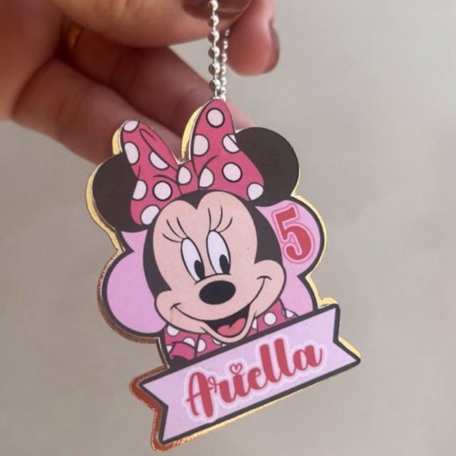 TAG APLIQUE com efeito 3d e correntinha na cor níquel ou dourada Minnie Rosa - ESCOLHA SEU TEMA