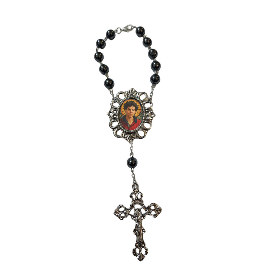 Terço de carro religioso luxo beato carlos acutis santo sagrada familia nossa senhora milagres são miguel arcanjo santo