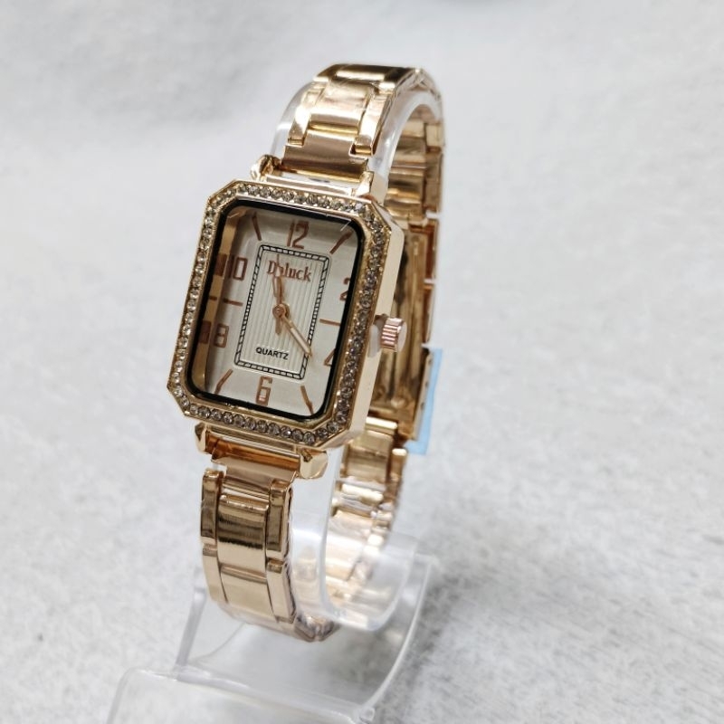 Relógio feminino metal quadrado pequeno em Oferta na Shopee