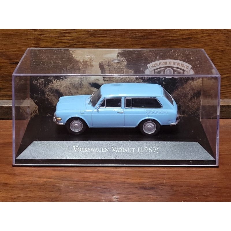 VW Volkswagen Variant 1969 - Coleção Carros Inesquecíveis do Brasil - Carrinho Miniatura 1/43