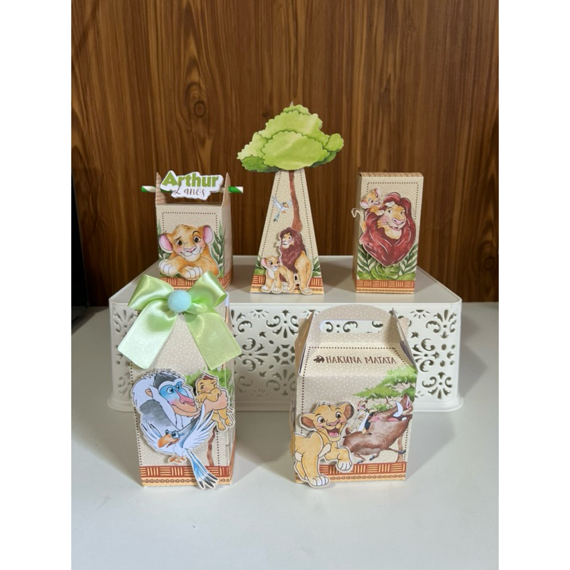 Kit Festa Personalizado |Caixinha Personalizada para Lembrancinha | Festa infantil Rei Leão | Aniversário | Vários temas