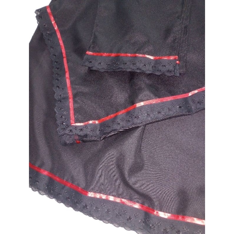 conjunto 3 peças  saia pano da costa e pano de cabeça preto bordado inglês  Preto e  Fita Vermelha ou outra cor de fita