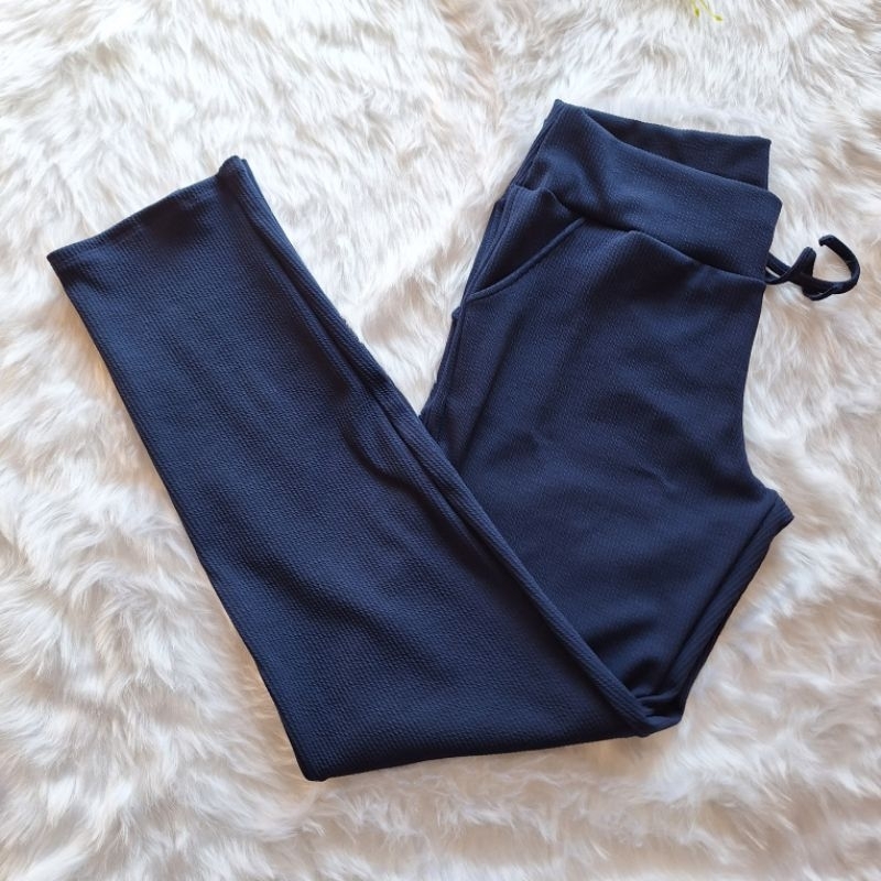 calça feminina ANARRUGA Plus Size G1 G2 G3 com bolsos nas laterais em Oferta na Shopee