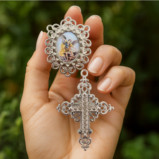Entremeio Camafeu + Crucifixo Cruz Detalhada Para Fazer Terço Níquel Imagem de Santo Resinado em Oferta na Shopee