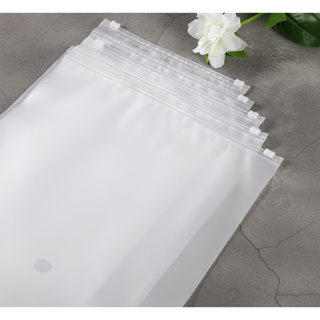 Saco Embalagem Premium: Kit 50 Sacos Zíper Fosco para Valorizar suas Roupas e Acessórios em Oferta na Shopee