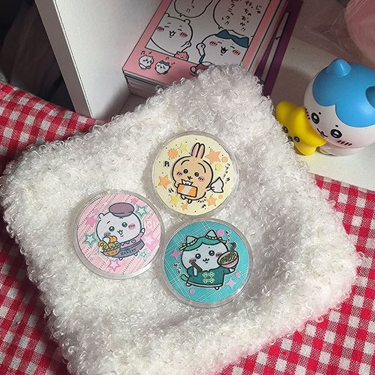 Kit 10/20/30 Boton de acrilico Broche de 44mm/58mm Botons (NÃO PERSONALIZAMOS) em Oferta na Shopee