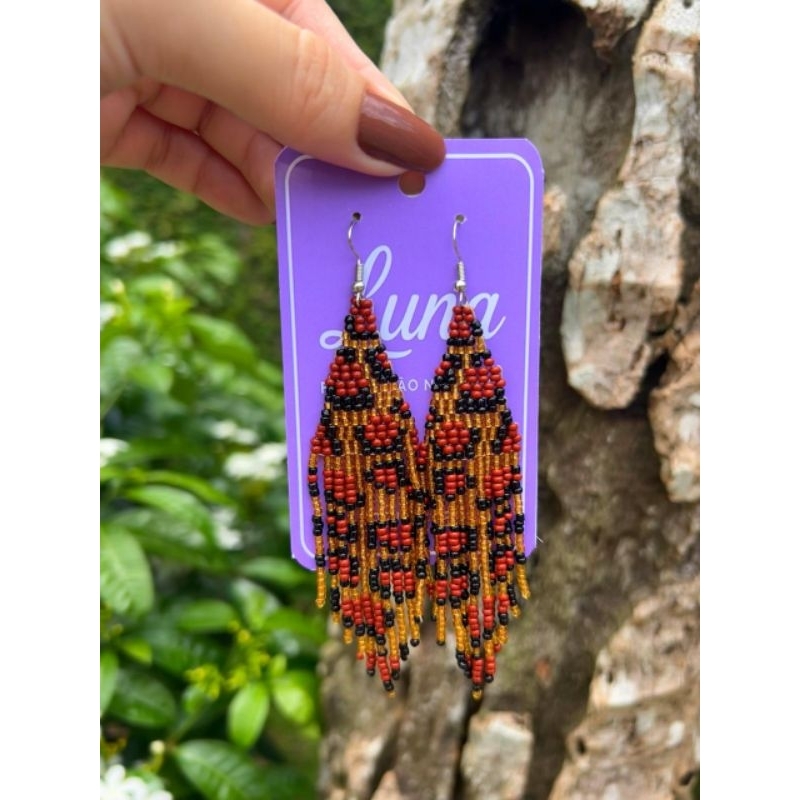 Brinco Artesanal Animal Onçinha em Oferta na Shopee