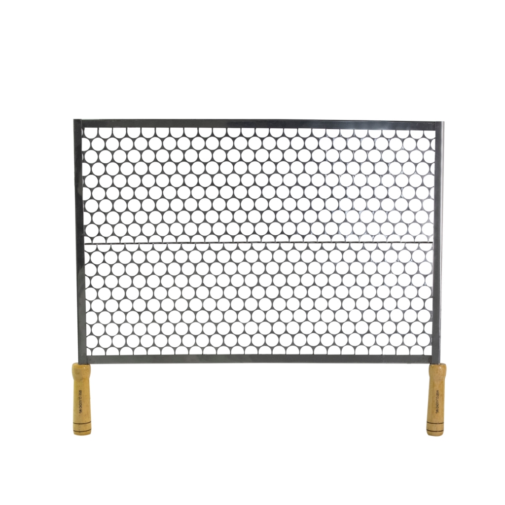 Grelha Galvanizada 50x60 com Cabo Madeira em Oferta na Shopee