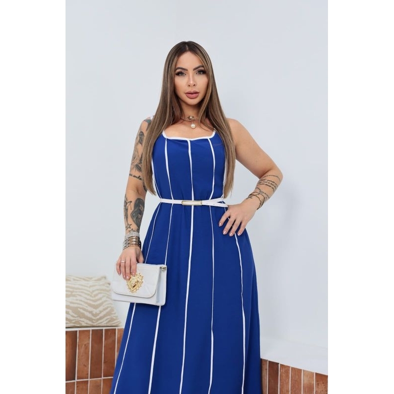 Vestido longo feminino em tecido amarante, com detalhe em viés na frente elastex nas costas. Conforto e caimento