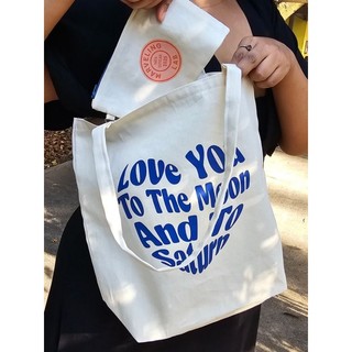 Bolsa Taylor Swift ecobag 100% algodão I love you to the moon and to Saturn com bolsos e nécessaire