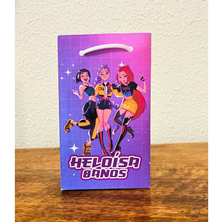 Sacolinha Surpresa Personalizada Guerreiras do K-Pop - PEGUE E MONTE Sacola Lembrancinha de Aniversário