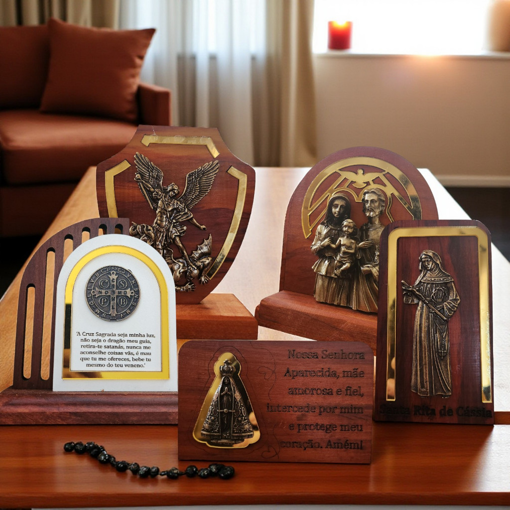 adornos religiosos de mesa em madeira e metal varios modelos sao miguel nsa aparecida sagrada familia sao bento espirito