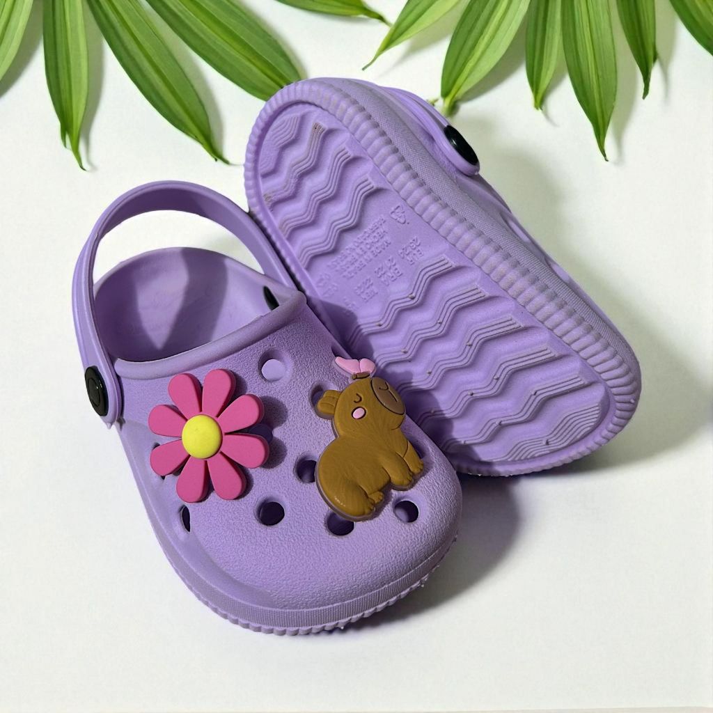 Babuche Sandália Infantil Menina Moderna Solado Tratorado Antiderrapante Personagem Capivara Flor Oferta em Oferta na Shopee