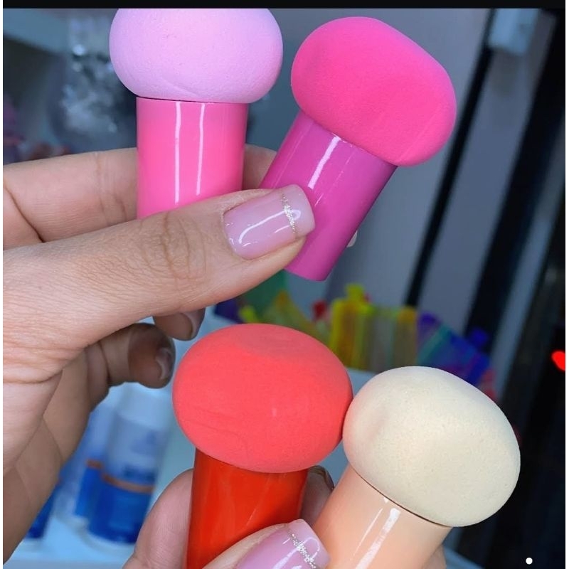 Kit 3 Esponjas Cogumelo com Cabo | Base, Pó e Corretivo | Toque Macio e Envio Rápido em Oferta na Shopee