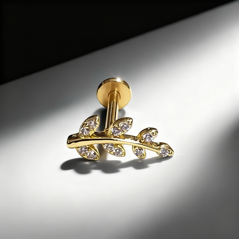 Piercing Labret Folha Com Pedraria Folheado a Ouro, Haste de 8mm 1.2 Hélix/Tragus em Oferta na Shopee