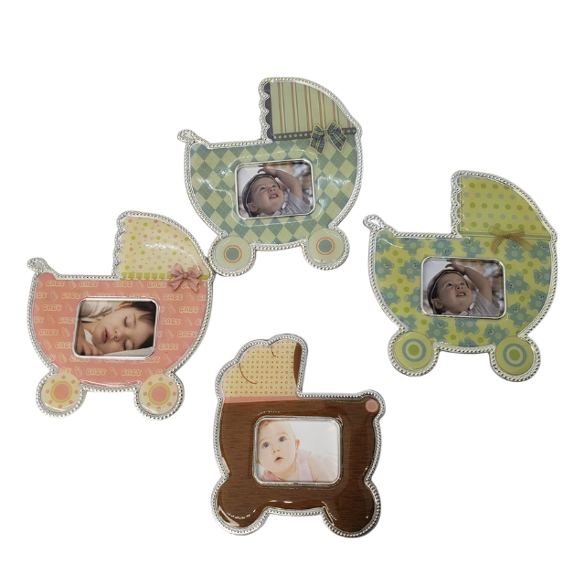 Porta Retrato Imã De Geladeura Infantil  Vestidinho, Carrinho de Bebê, Carros e Roupinhas 1 Sortidos