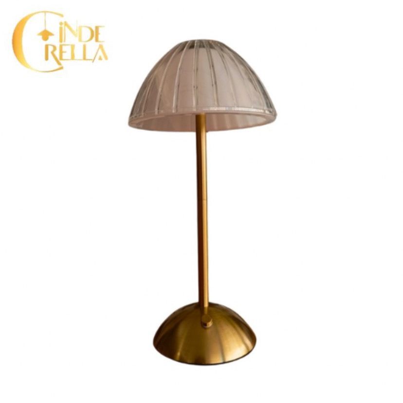 Abajur de Mesa Elegante Dourado – 3 Tonalidades de Luz – USB Recarregável – Acompanha Cabo em Oferta na Shopee