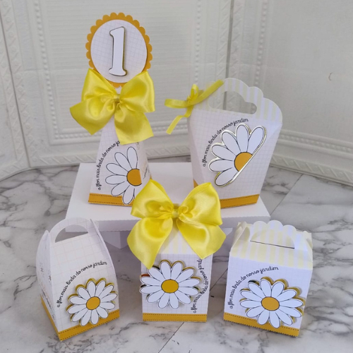 PEGUE E MONTE Kit Personalizados Margarida | Lembrancinhas Festa Infantil | Caixinhas personalizadas