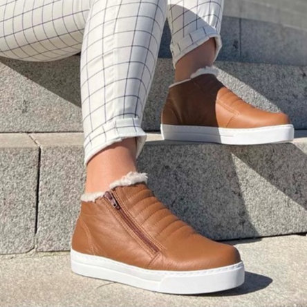 Bota Feminina de Pelo e Lã Forrada para o Inverno Frio