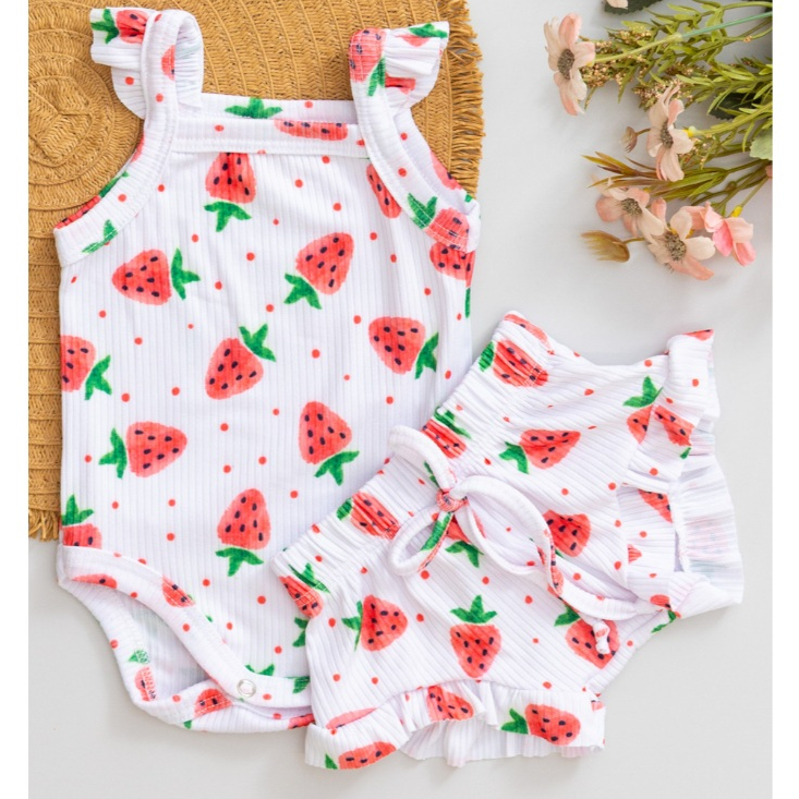 Conjunto Bebê Verão Fresquinho Menina Body e Tapa Fralda Infantil Babado com Estampa de Morango