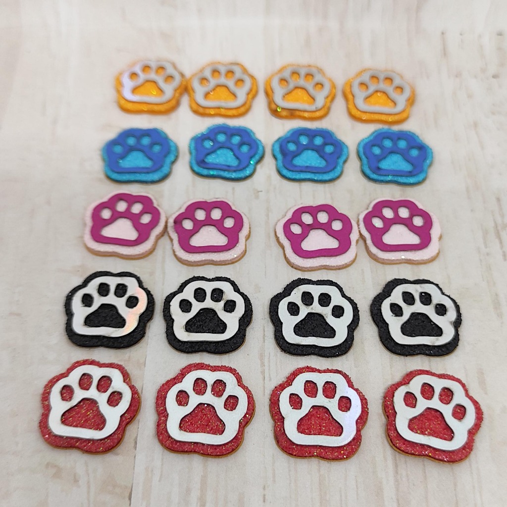 Adesivo Pet Premium para Banho e Tosa - Patinhas
