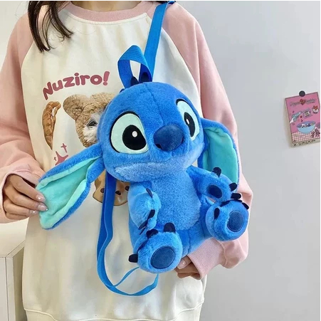 Mochila de Pelúcia Stitch 30cm – Super Fofa, Confortável e Ideal para Presentear em Oferta na Shopee