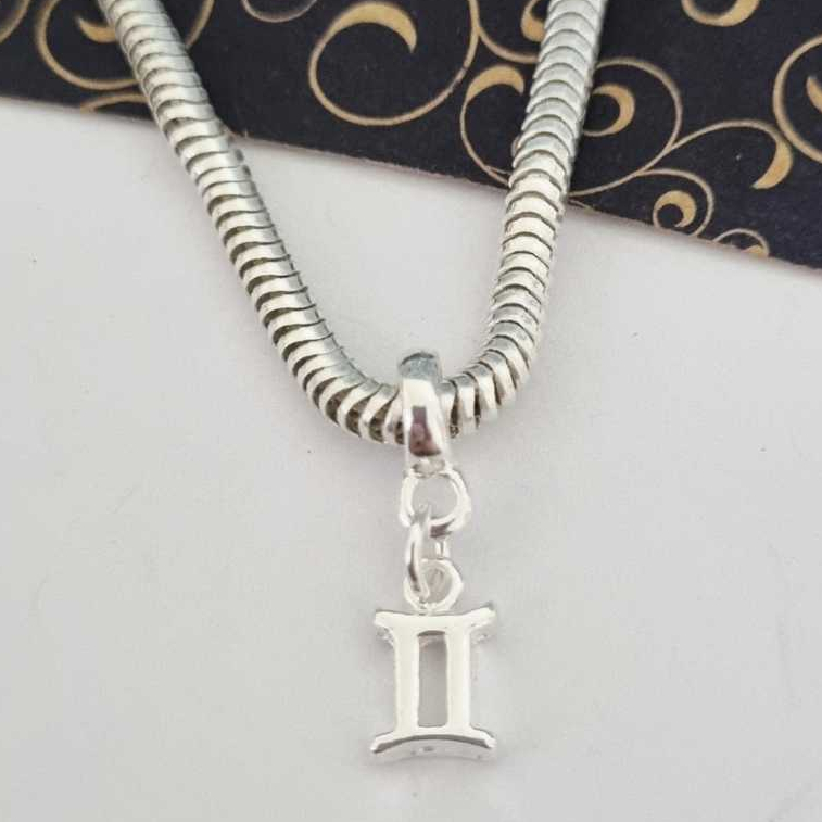 Imagem Berloque ou Pingente Signo do Zodíaco gêmeos aquário libra leão sagitário touro peixes escorpião aries capricórnio