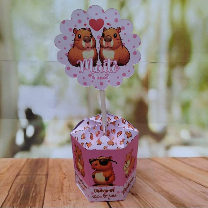 PEGUE e MONTE - Centro de Mesa Sextavado - Tema Capivara Fofa Rosa - Lembrancinha de Festa Infantil