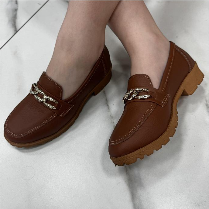 Mocassim Feminino em Couro Legítimo Caramelo – Estilo Clássico e Conforto Premium