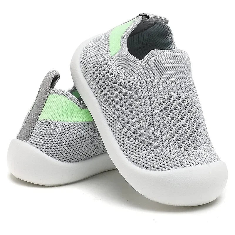 Tênis Sapatinho Meia Infantil Bebê Antiderrapante Cinza Primeiros Passos Flexível Menino e Menina