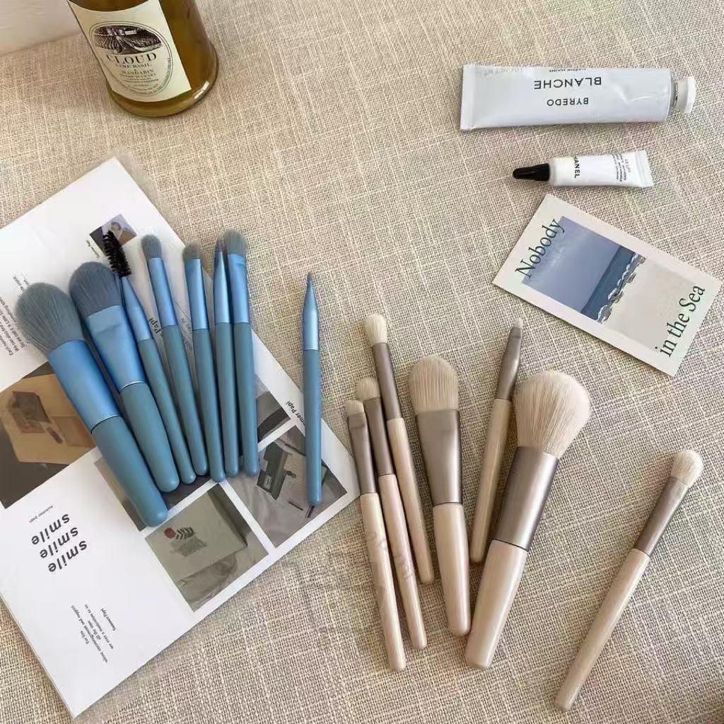 Kit 8 Peças Conjunto De Pincéis De Maquiagem com Estojo Transparente Para Viagem Portátil