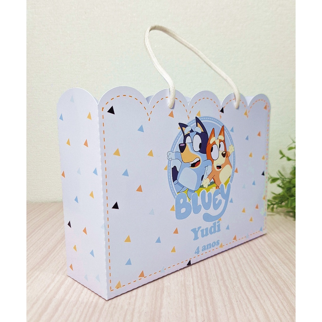 Sacolinha SURPRESA para festa M personalizada - FAZEMOS TODOS OS TEMAS *PAPEL BRILHOSO* Pegue e Monte