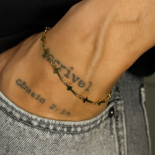 Pulseira de Cruz Banhada a Ouro 18K Masculina Feminina Unissex moderna novidade em Oferta na Shopee