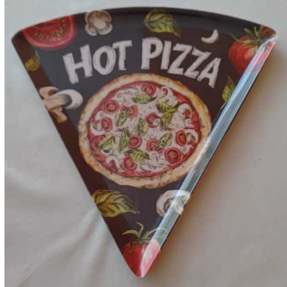 Kit 02 Prato Para Pizza Triangular Formato De Pizza Com Frase Hot Pizza 22x22 Em Melamina Cor Preta