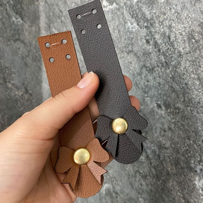 Lapela para bolsa laço - couro sintético imã dourado em Oferta na Shopee