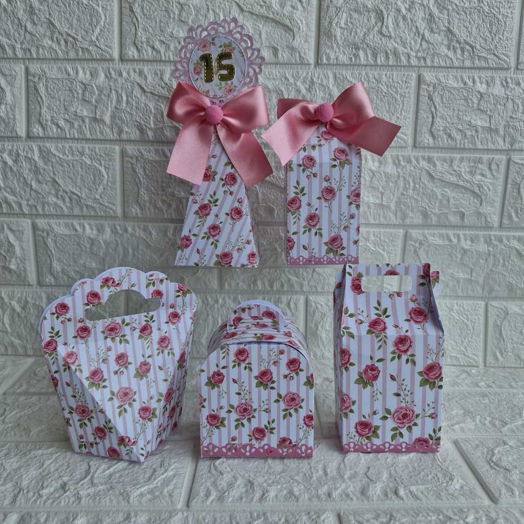 Kit Tema 15 anos Lembrancinha Personalizada Caixinhas Para Aniversário Surpresa Personalizada Rosas Festa Menina