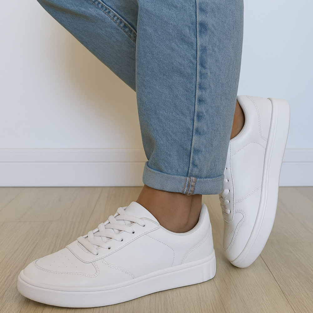 Tenis Casual Branco Feminino Retrocore Com Recortes Retrô Neutro Confortável Original Moda